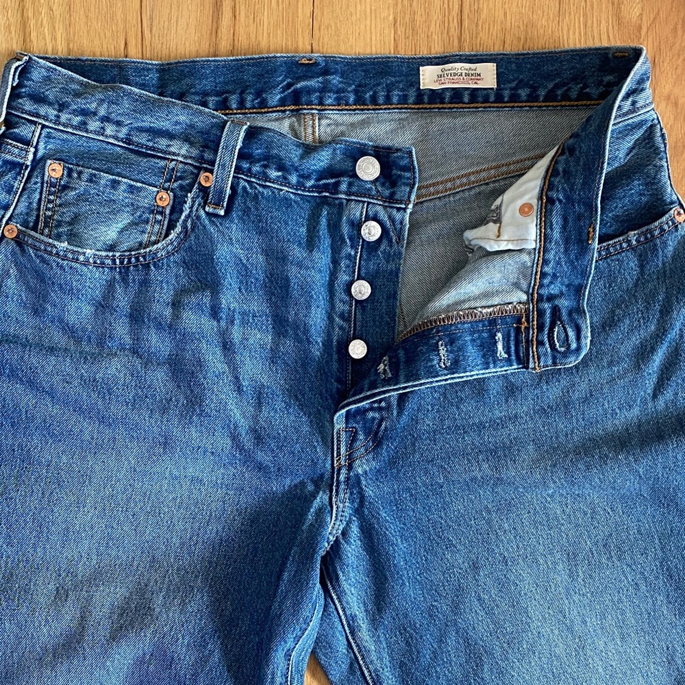 Levi's Women's 501 '90s Selvedge Jeans 33x30 - Picture 3 of 14